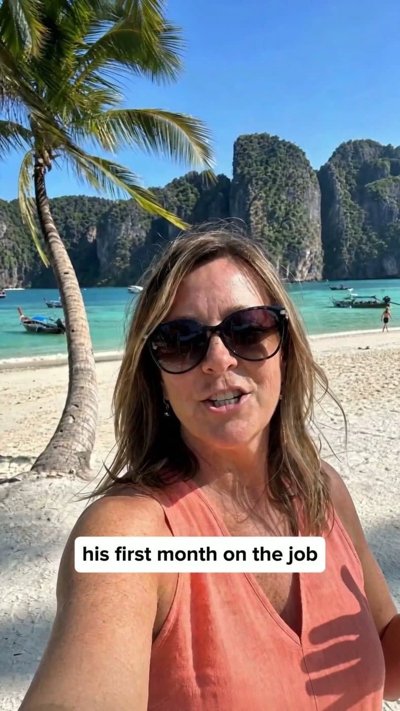 Travel story ad